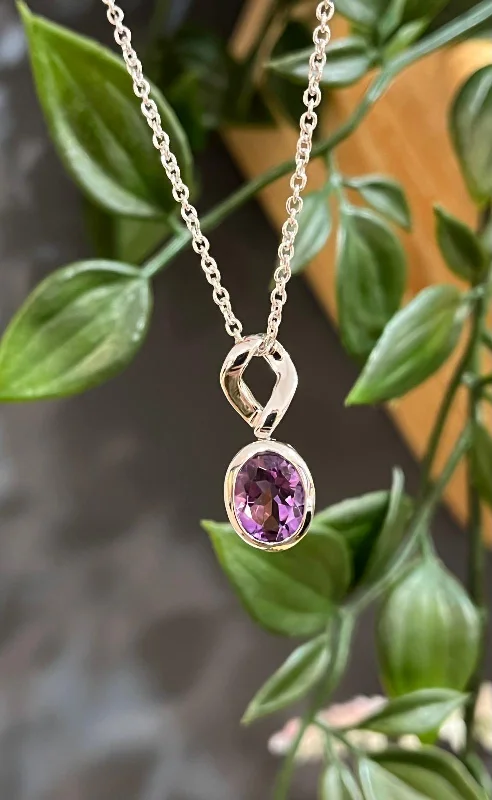 Ladies necklaces handmade craft pieces-Unique & Co Yellow Gold Vermeil Amethyst Pendant Necklace