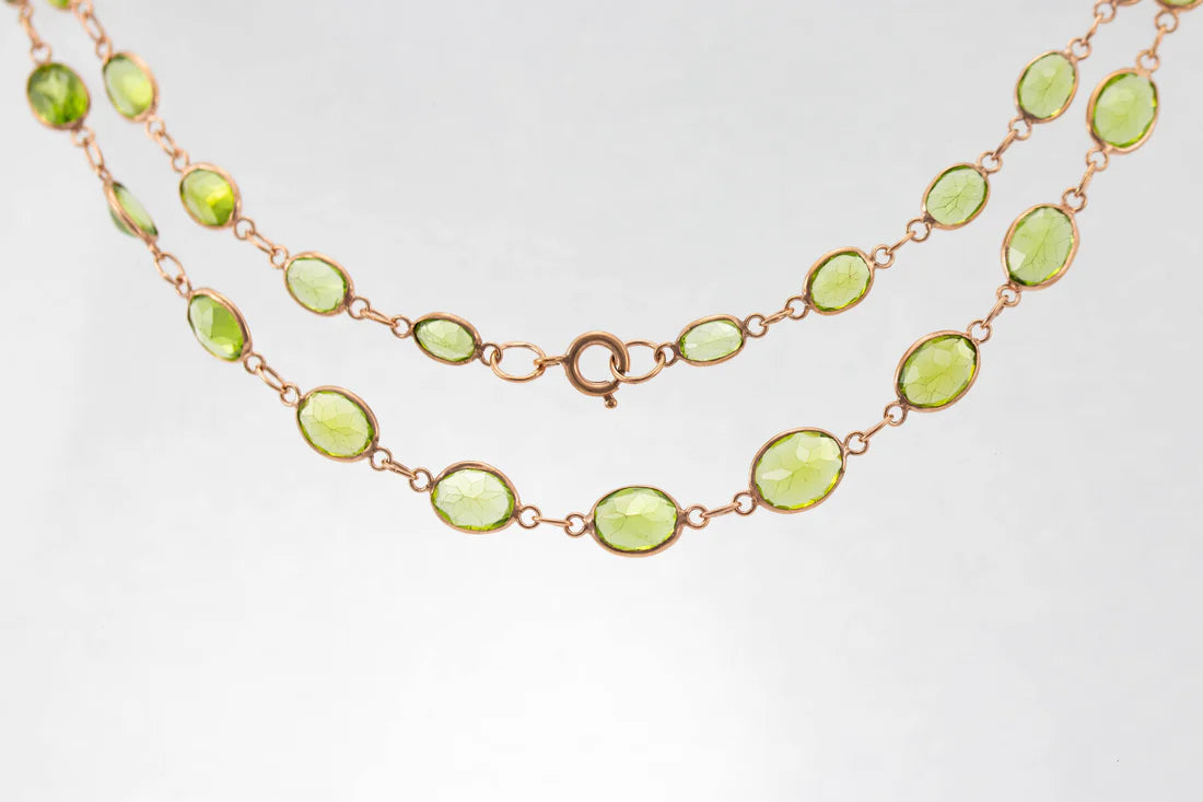 Ladies necklaces Mother’s Day treasures-9ct Rose Gold Peridot Graduated Line Necklace