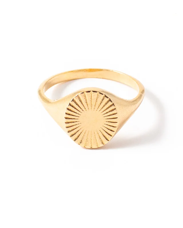 Ladies rings latest fashion trends-Oro Gold Ring