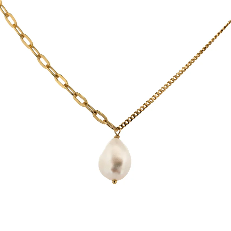 Ladies necklaces minimalist trend picks-Dainty London Gold Large Pearl Necklace