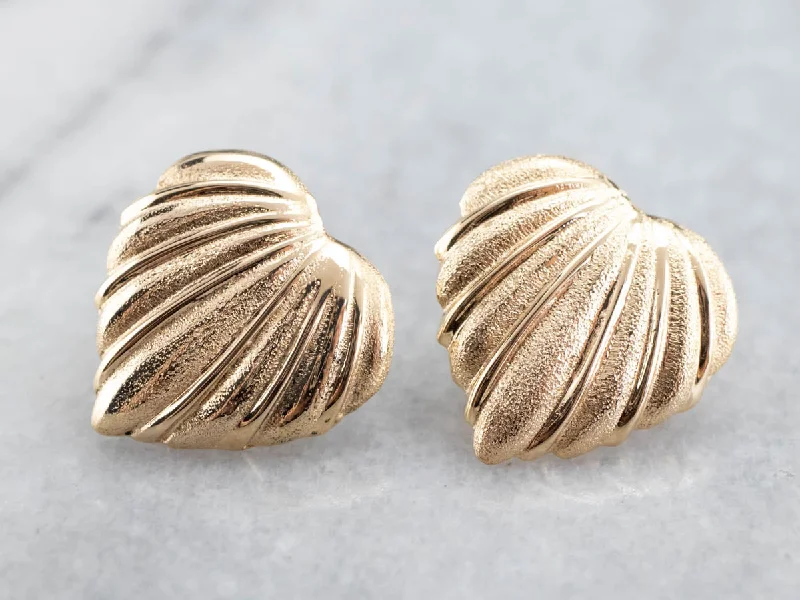 Ladies earrings wave pattern styles-Vintage Textured Heart Gold Stud Earrings