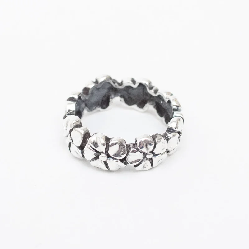 Ladies rings graduated size designs-Oxidized Silver Stacked Flower Band