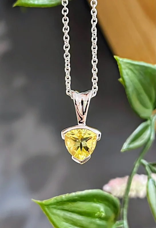 Ladies necklaces heavy statement pieces-Unique & Co Sterling Silver Lemon Citrine Pendant Necklace