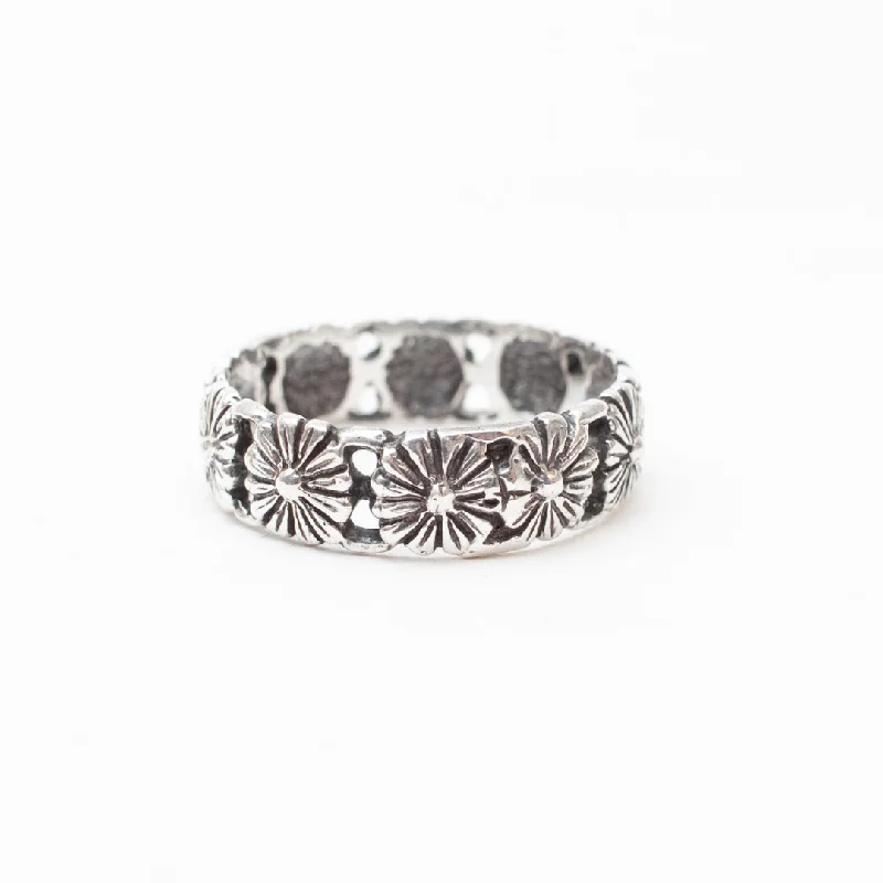 Ladies rings asscher cut designs-Silver Repeating Flower Band