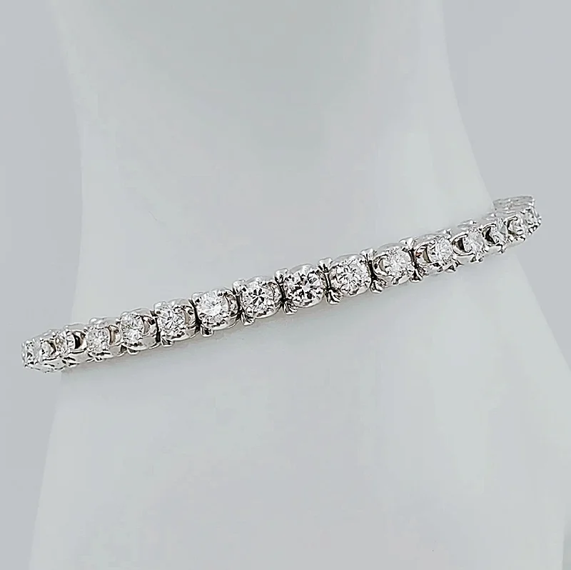 Ladies bracelets leather wrap designs-Ladies bracelets leather wrap designs-Women's 14K White Gold 6.01 Carat Total Weight (SI Color H) 18.4 GR Diamond Tennis Bracelet.